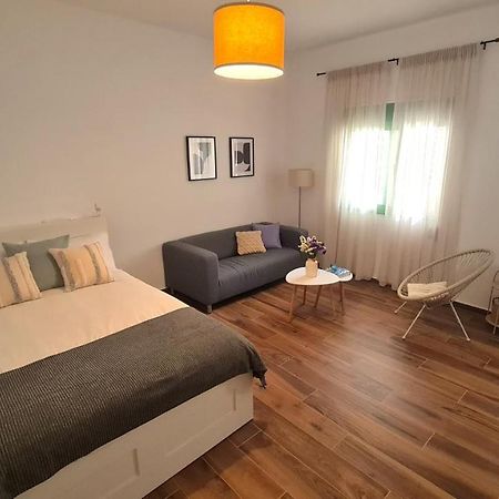 Yannis Guest House Aegina Экстерьер фото